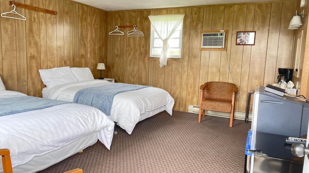 Rachel'S Motel And Cottages Surrey Extérieur photo